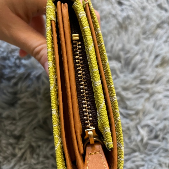 Design Wallet - Picture 7 of 7